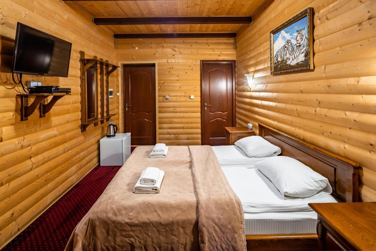Villa Elena Spa & Resort Boekovel Buitenkant foto