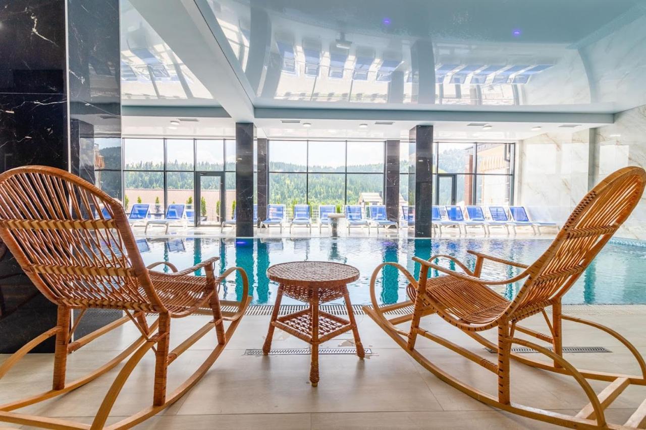Villa Elena Spa & Resort Boekovel Buitenkant foto