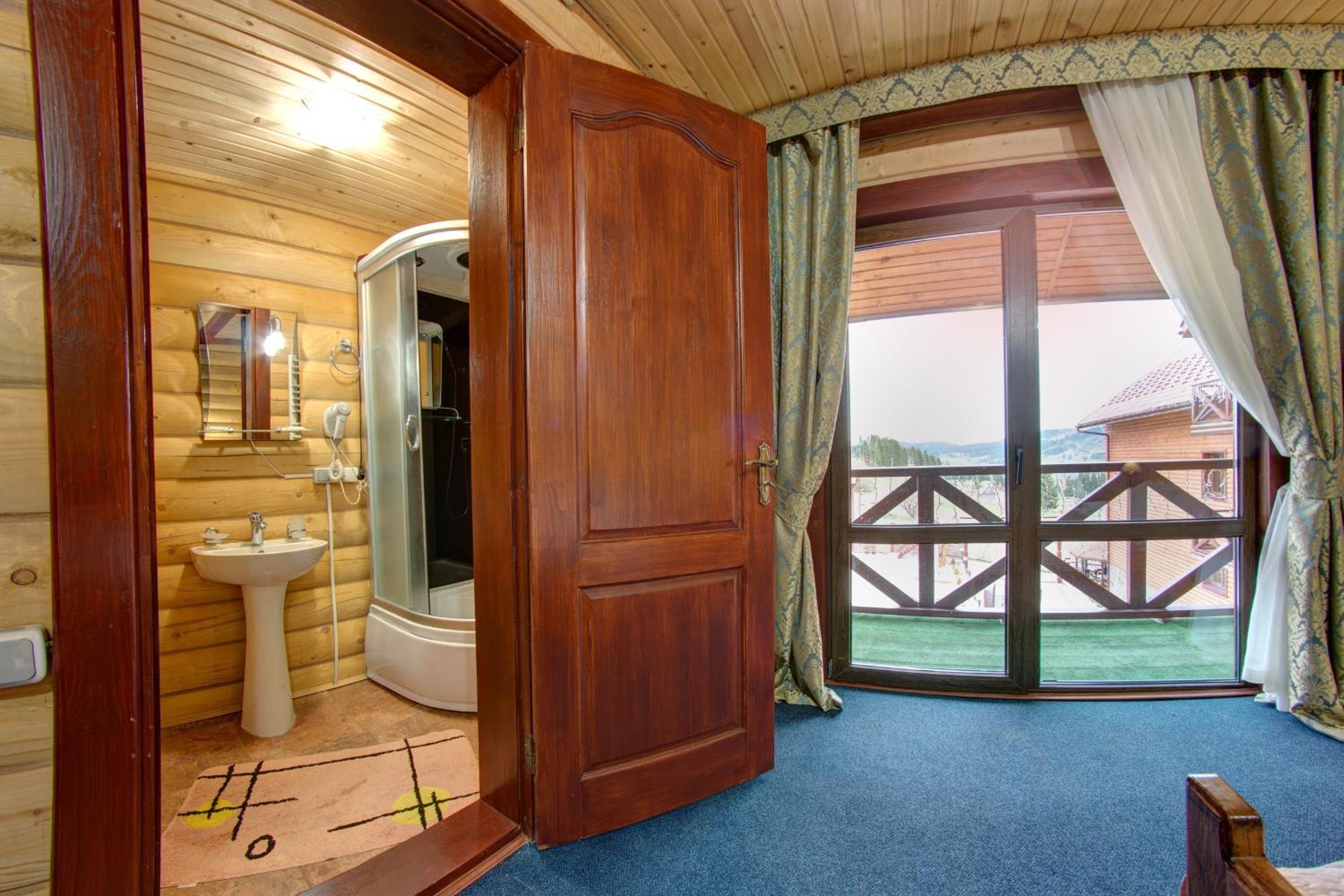 Villa Elena Spa & Resort Boekovel Kamer foto