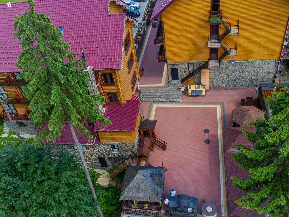 Villa Elena Spa & Resort Boekovel Buitenkant foto