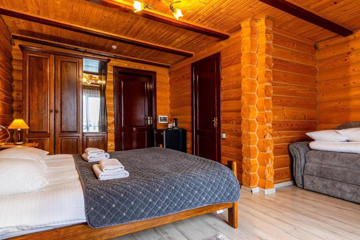 Villa Elena Spa & Resort Boekovel Buitenkant foto