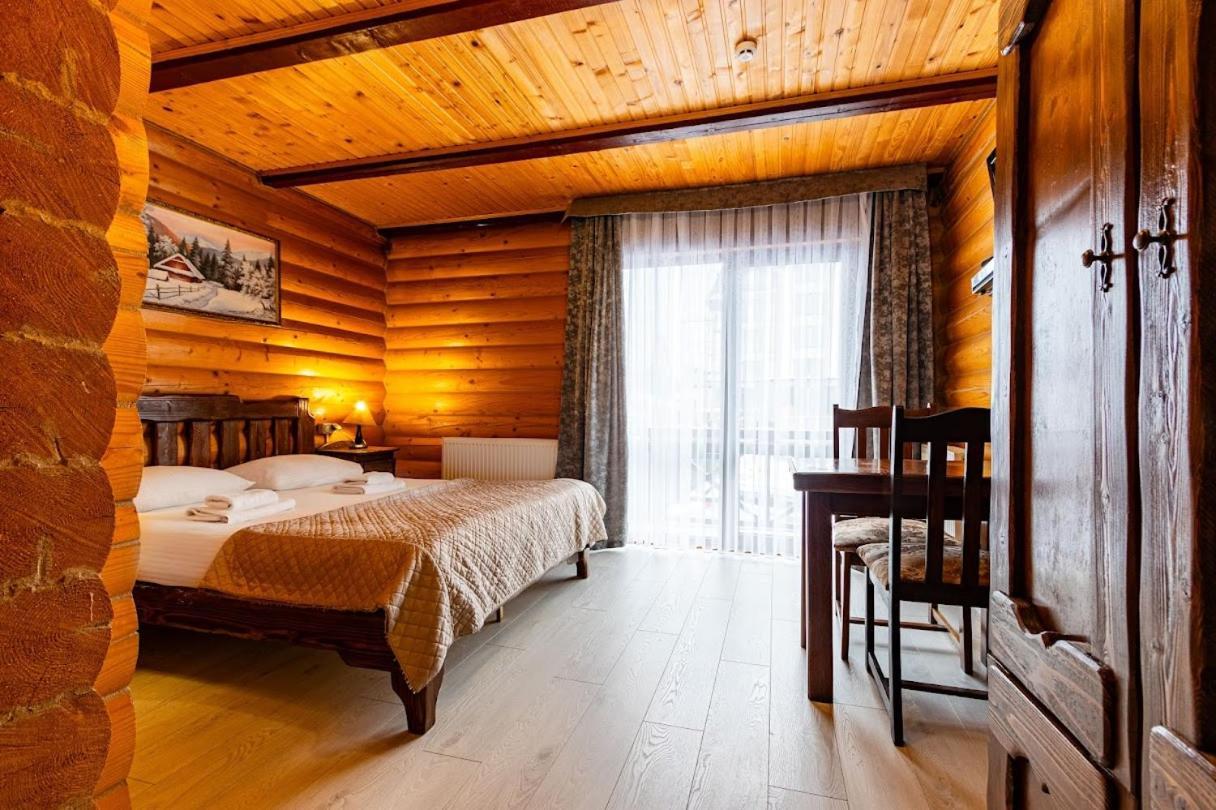 Villa Elena Spa & Resort Boekovel Buitenkant foto