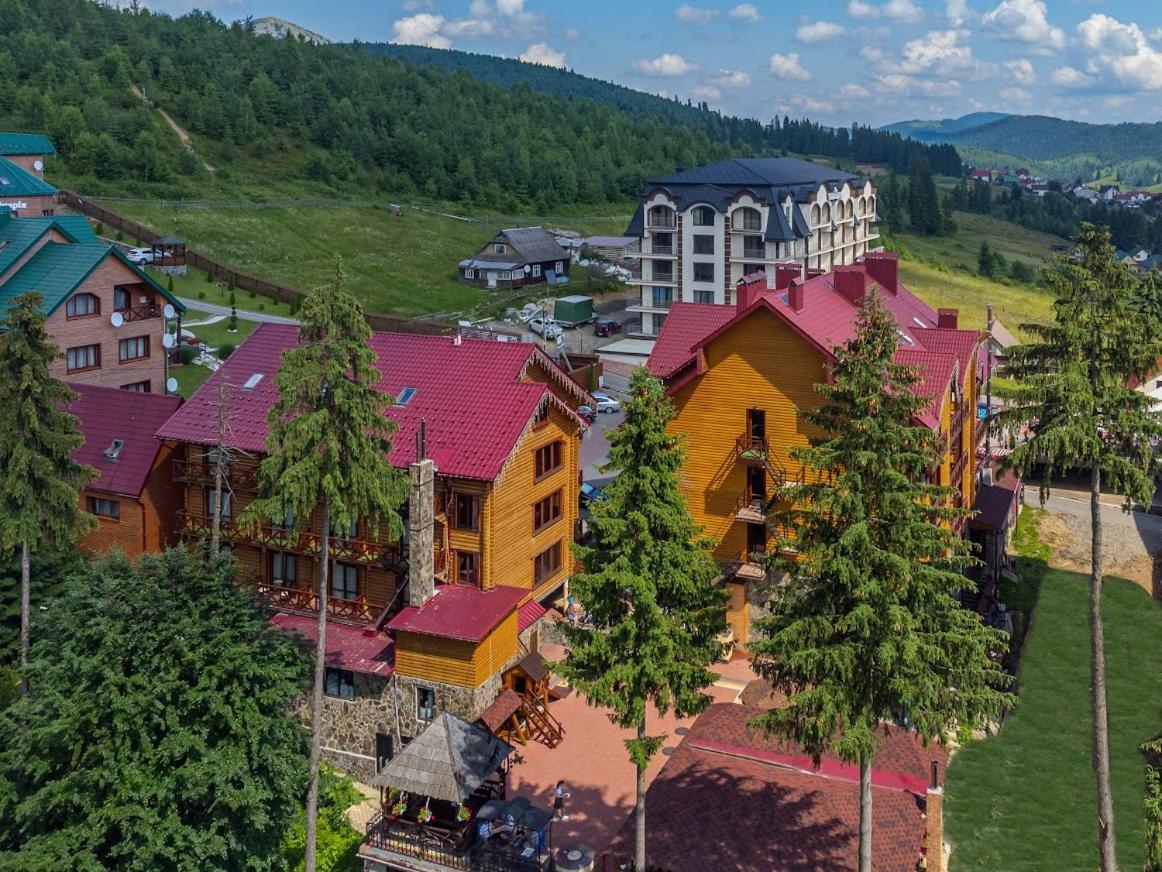 Villa Elena Spa & Resort Boekovel Buitenkant foto